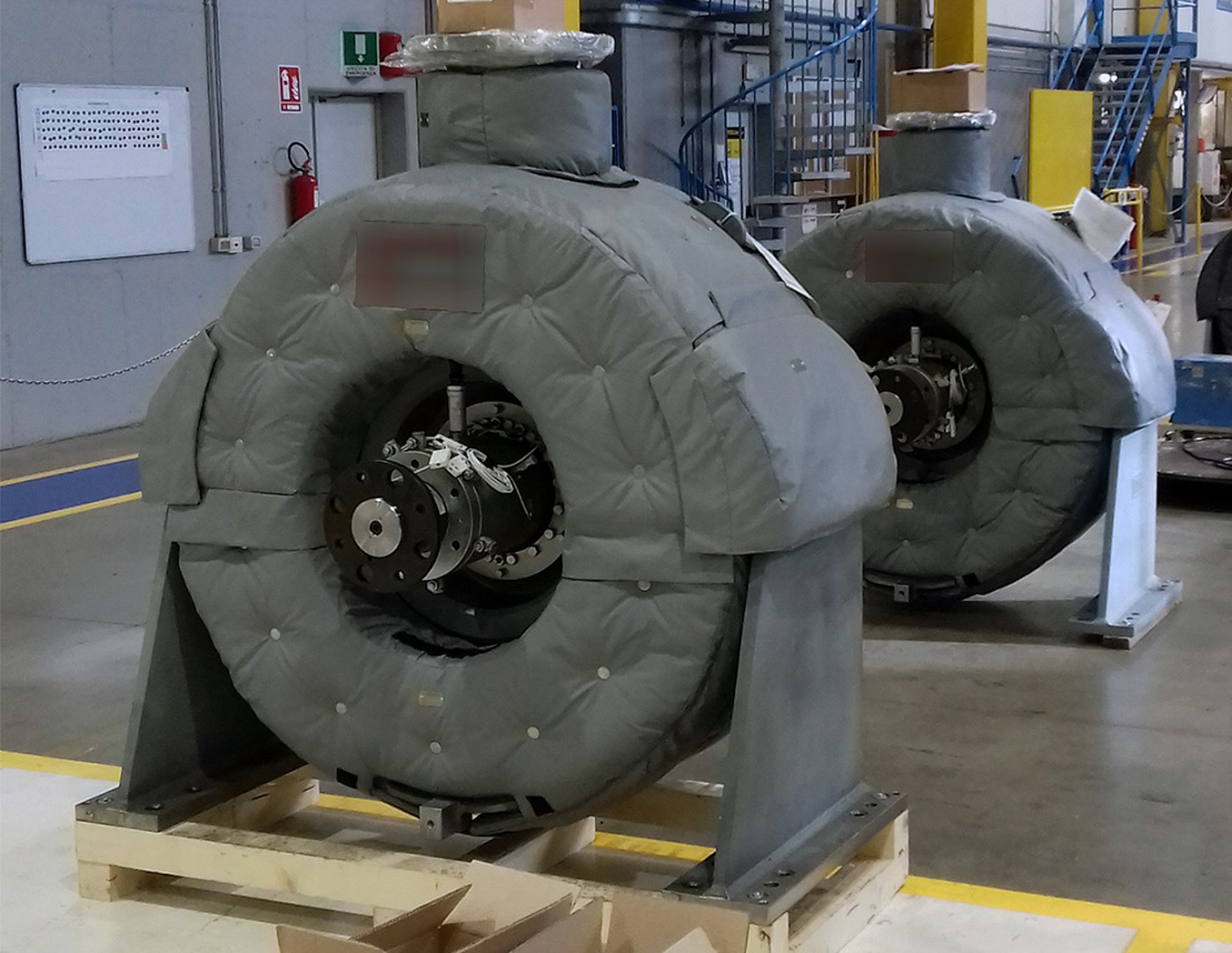 Removable insulation on industrial equipment